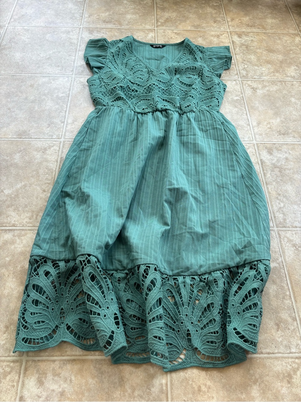 BloomChic Teal Green Lace-Trim Midi Dress
